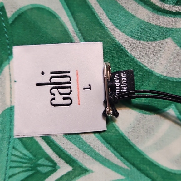 NWT CAbi Scroll Top - Picture 6 of 10